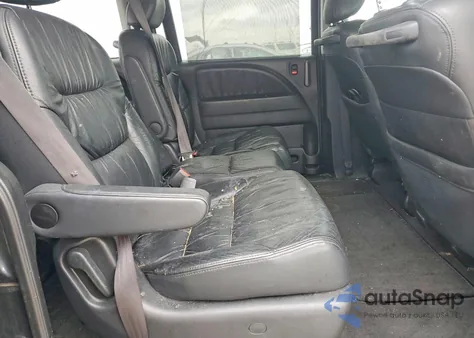 2010 Honda Odyssey Touring z USA, uszkodzony, nr VIN 5FNRL3H96AB069183